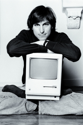 Steve Jobs with Mac, 1984
